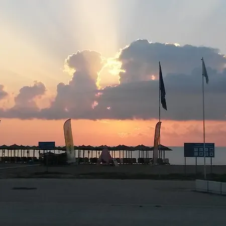 Giorgos Sea View